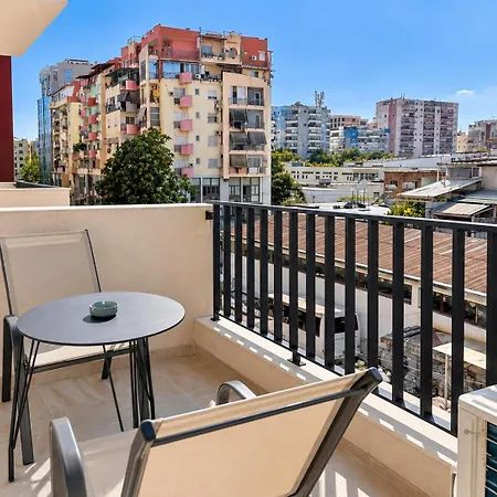 Matisse No34 - One Bedroom With Parking At Aura Complex Appartement